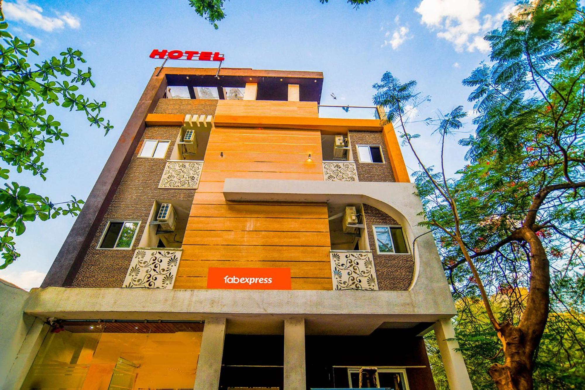 Hotel O Regal Indore Extérieur photo