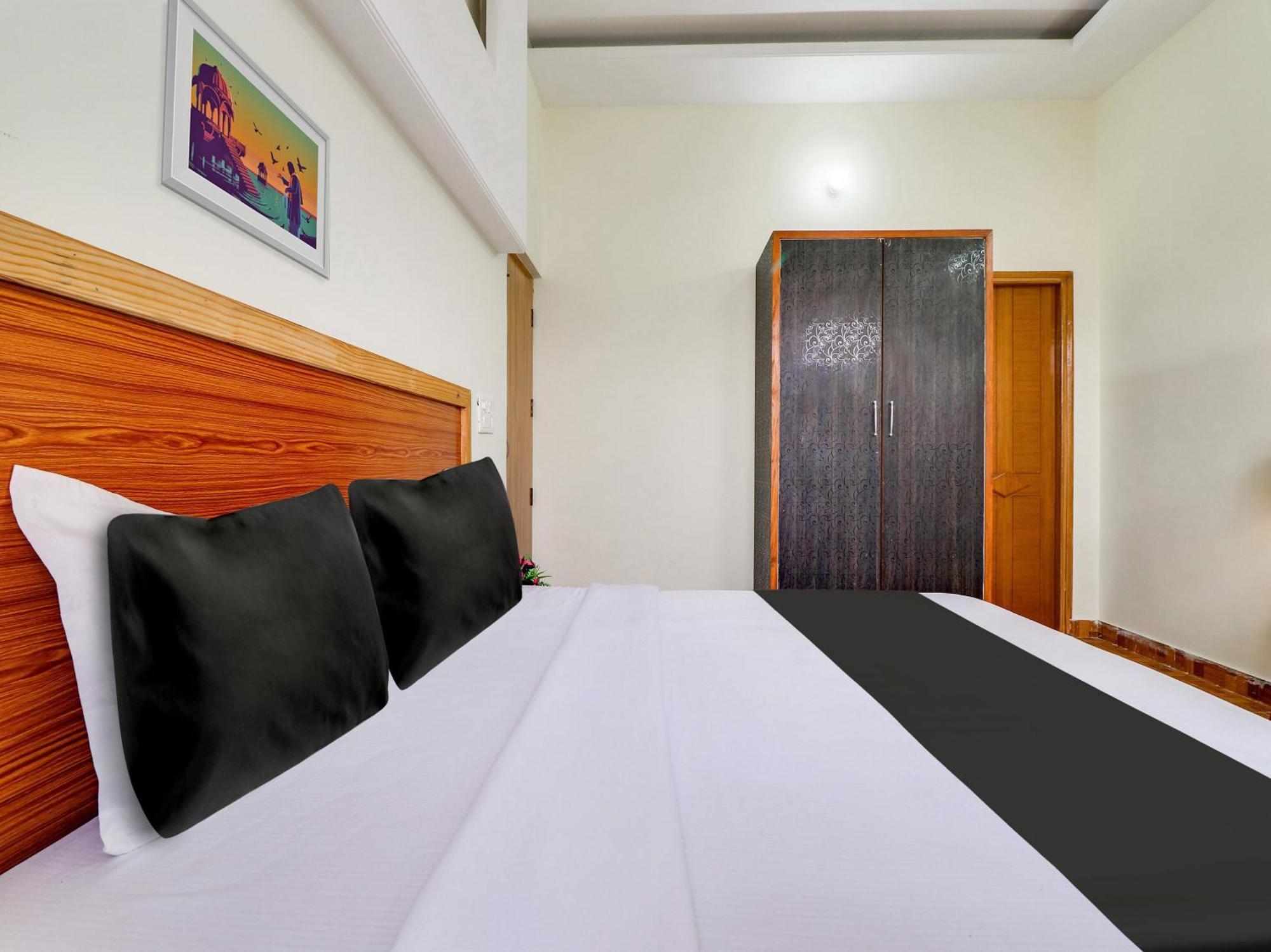 Hotel O Regal Indore Extérieur photo