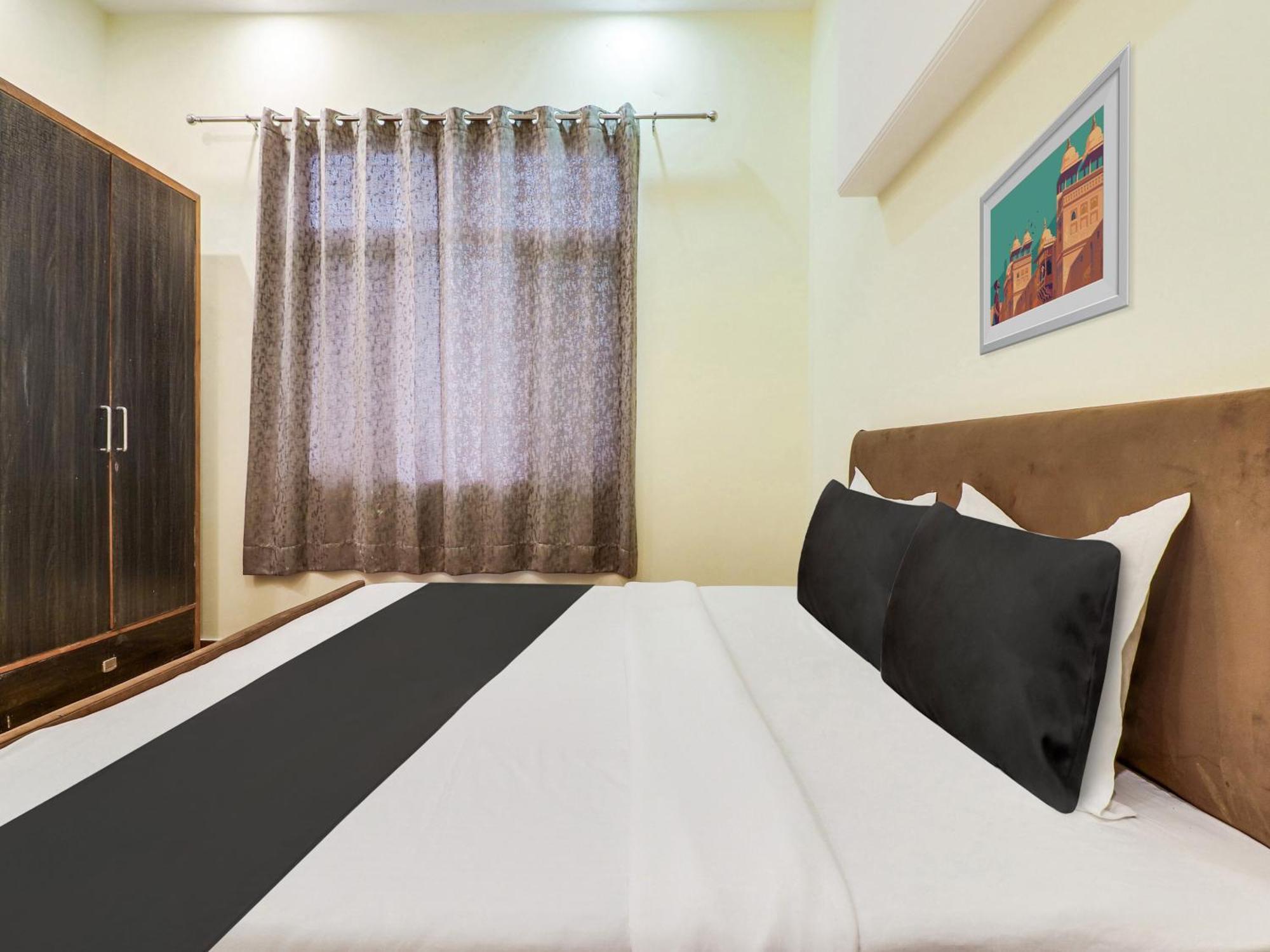 Hotel O Regal Indore Extérieur photo
